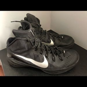 Nike Hyperdunk Basketball Shoe